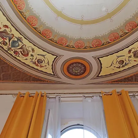 Dolce Casa Colosseo 1 - 2 *